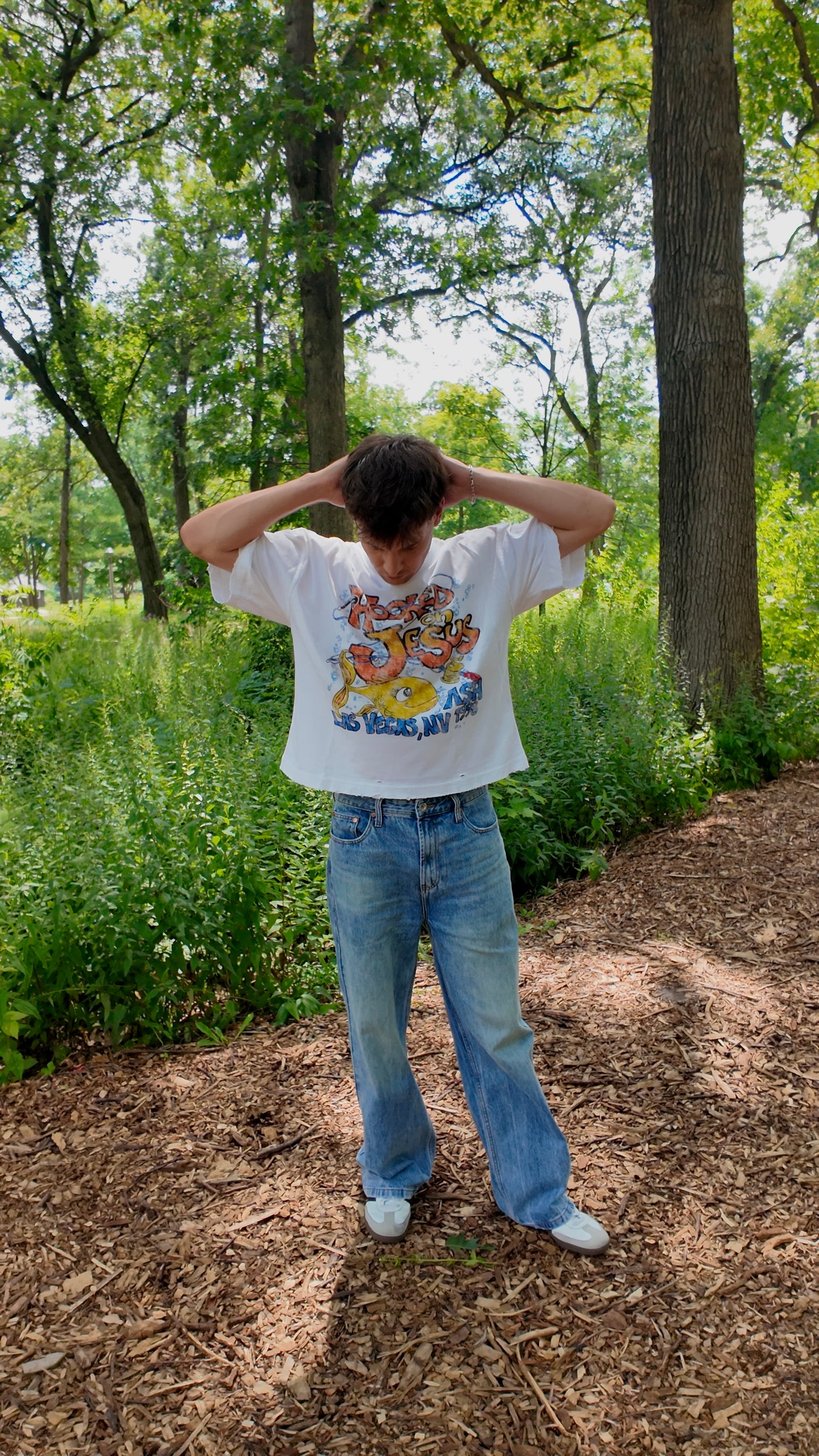 "HOOKED ON JESUS" T