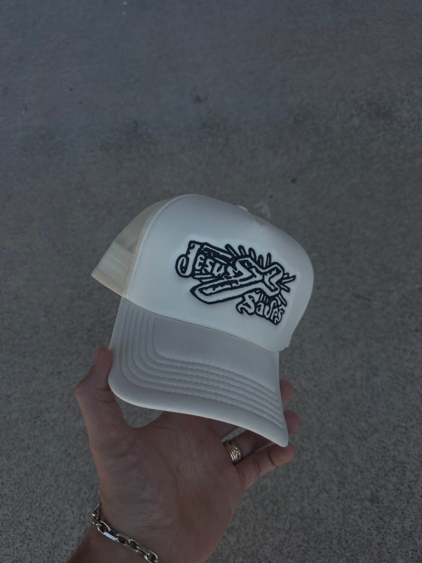 "Jesus Saves" TRUCKER