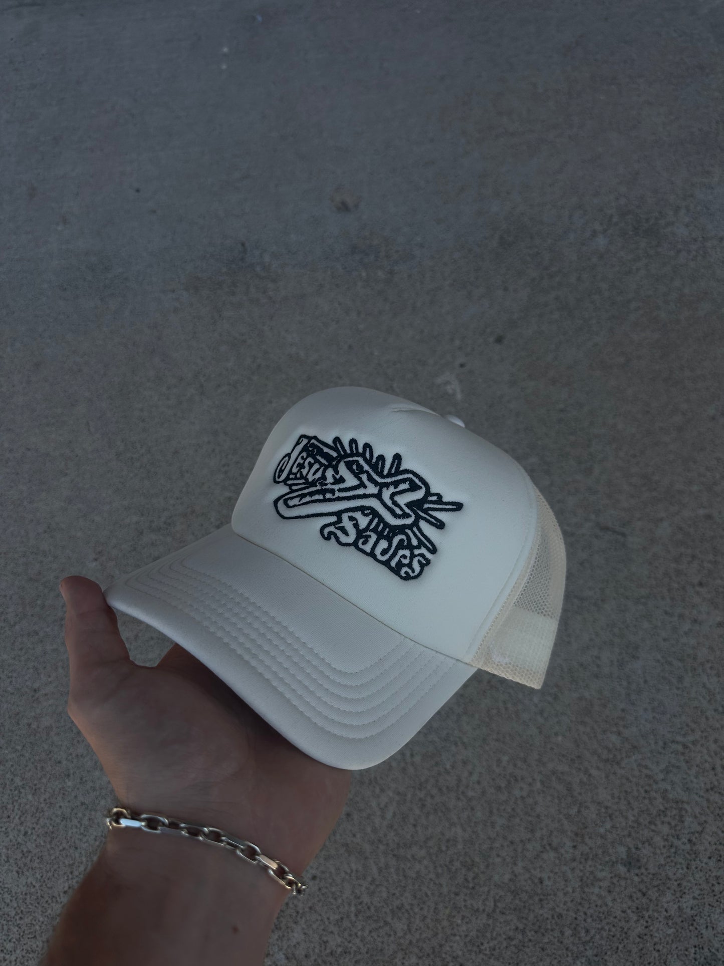 "Jesus Saves" TRUCKER